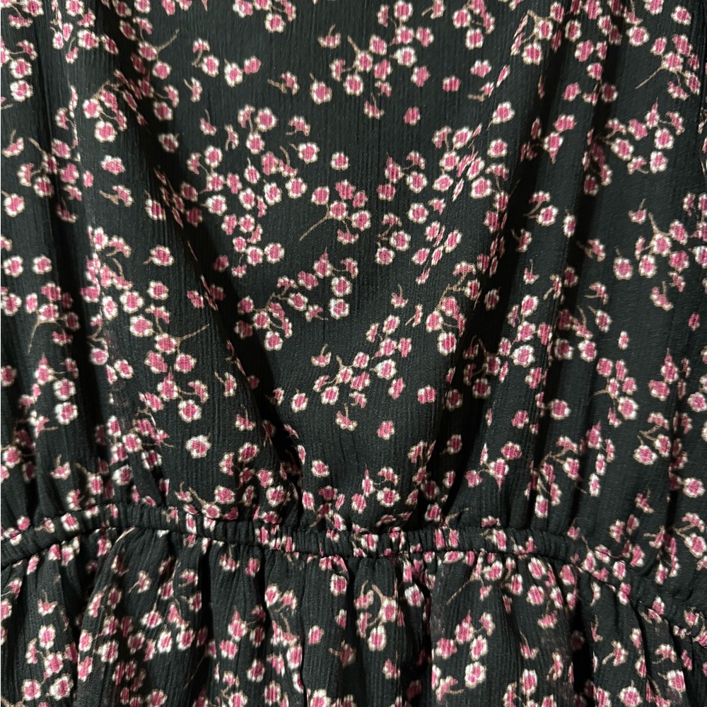 Floral Tiered Dress with Puff Sleeves Size Medium - Picture 4 of 4